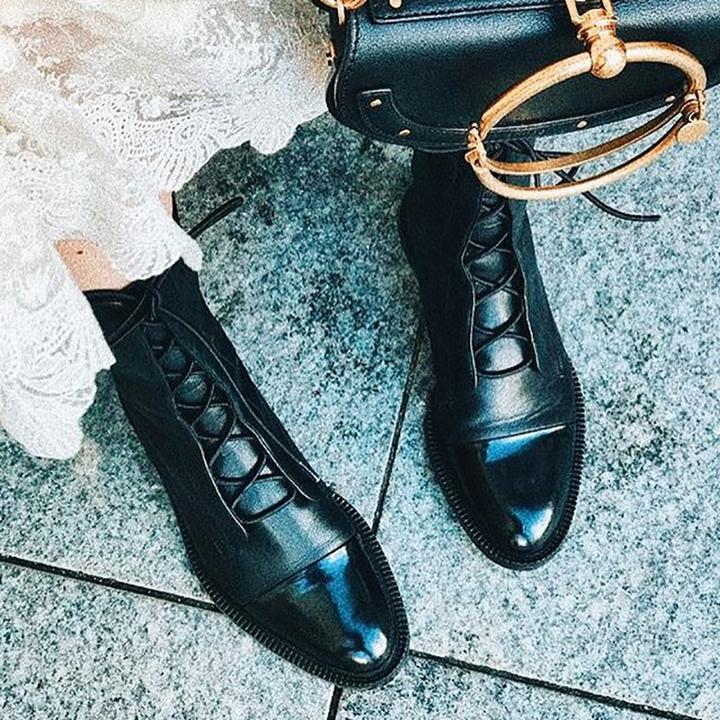 Bottes d'hiver en cuir noir élégantes, confortables et durables pour femmes