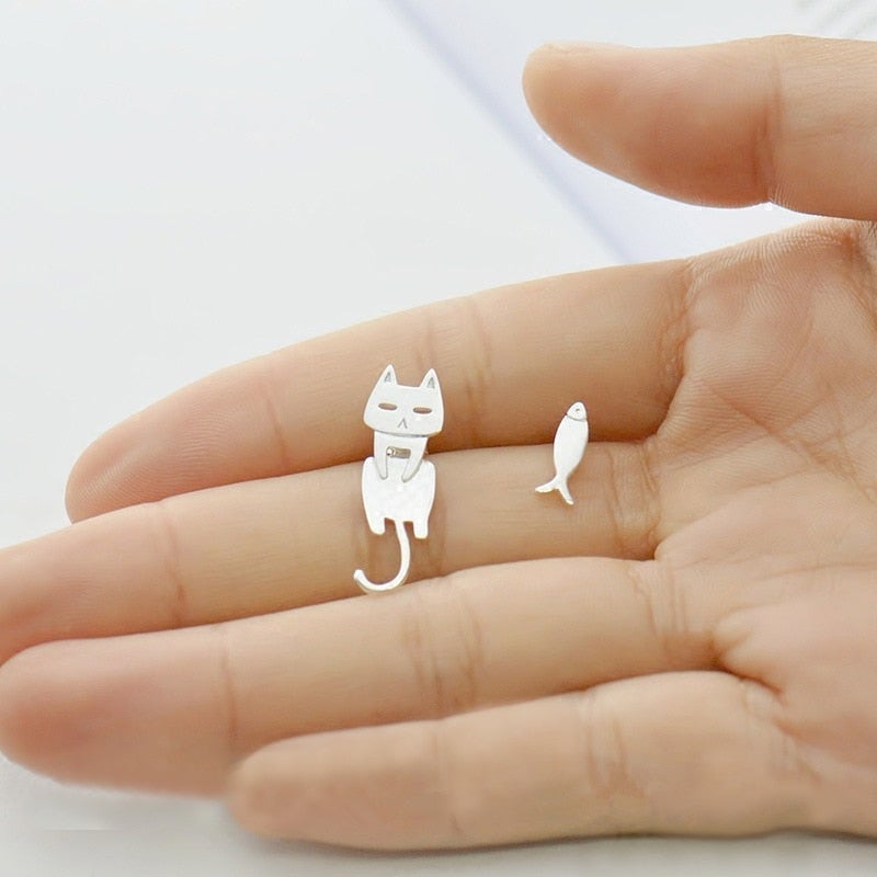 Boucle d'oreille en argent pour chaton grimpeur