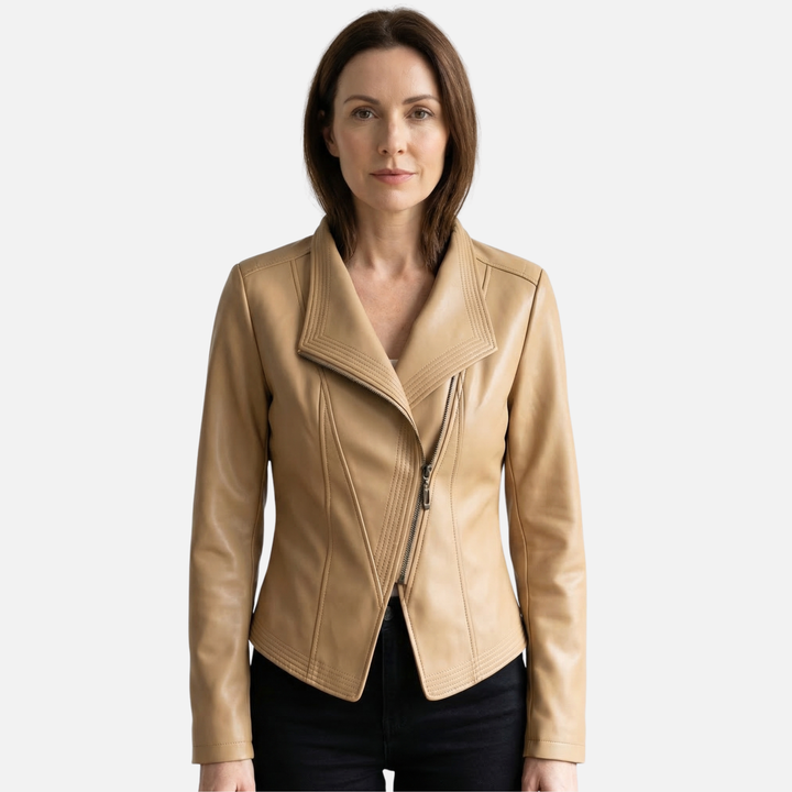 Yvette | Veste en simili cuir pour femmes, brillante et cintrée, avec large revers – Veste en PU