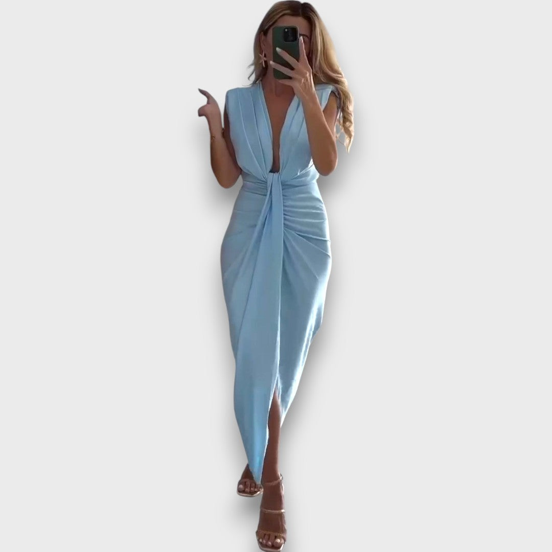 Oriane – Robe de soirée drapée avec décolleté plongeant