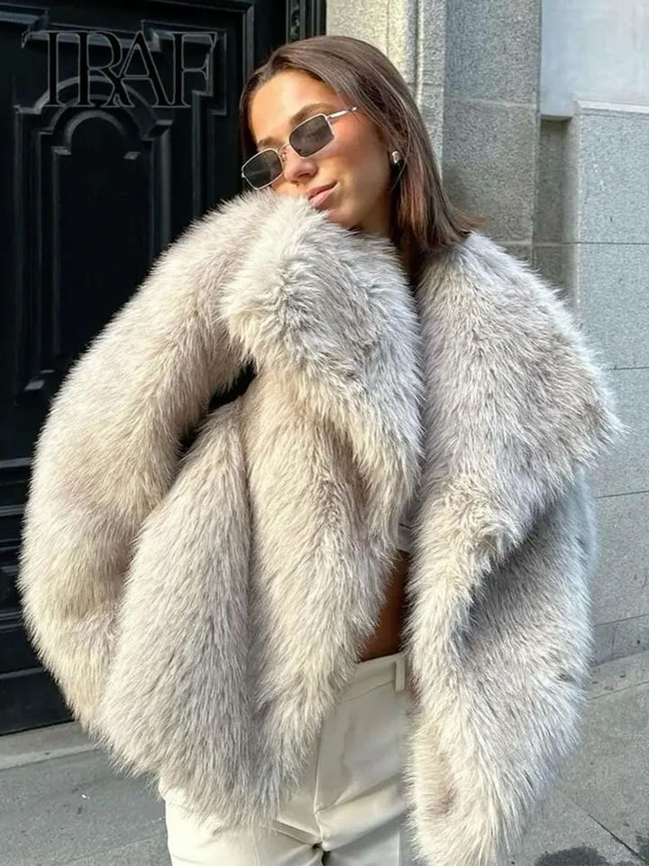 Valeria | Manteau luxueux en fausse fourrure douce pour femmes