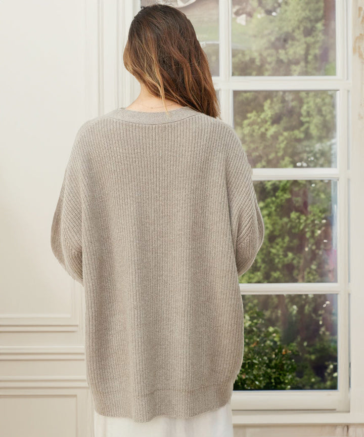 Gilet en tricot à boutons et à côtes pour femmes | Grande taille