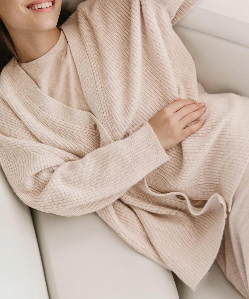 Gilet en tricot à boutons et à côtes pour femmes | Grande taille
