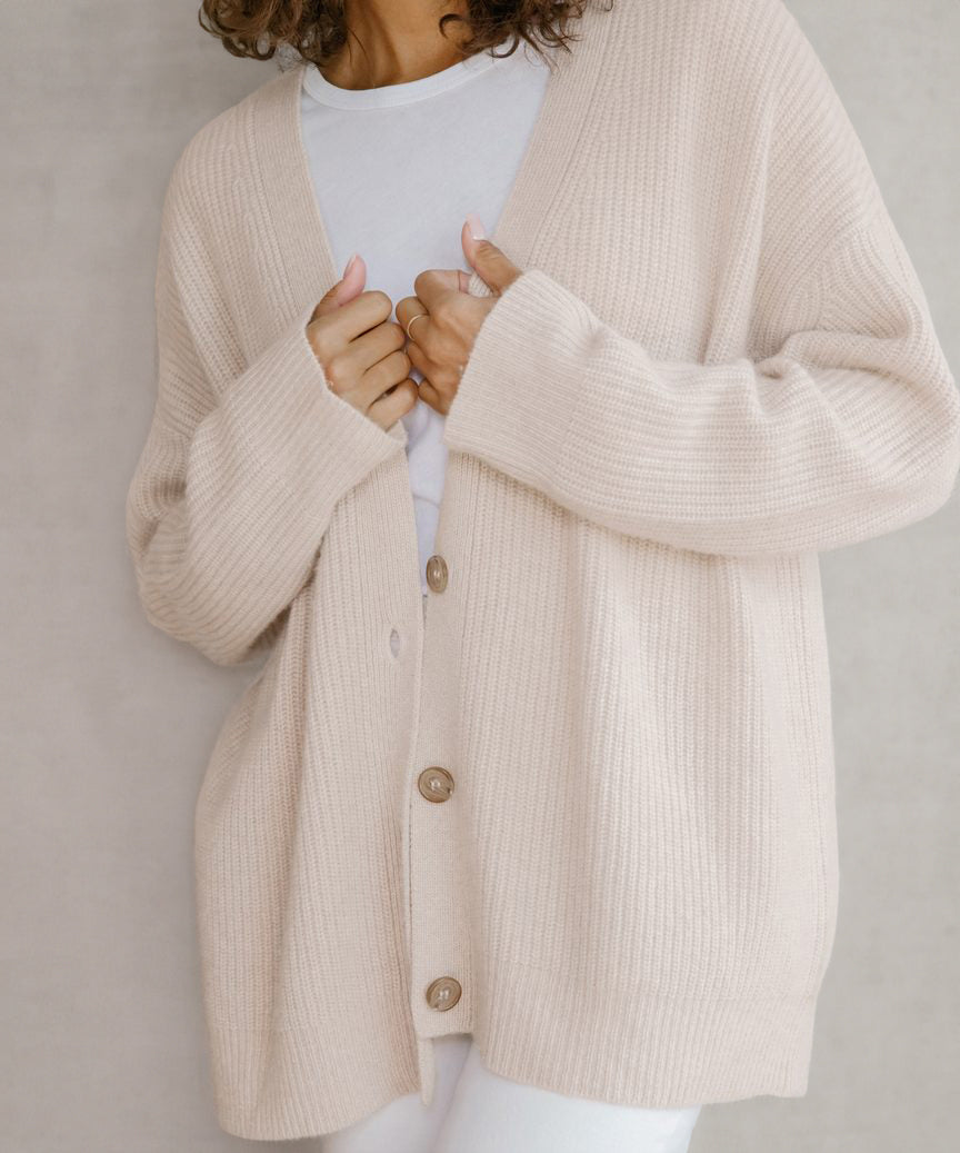 Cardigan pour femmes avec patte de boutonnage | Décontracté