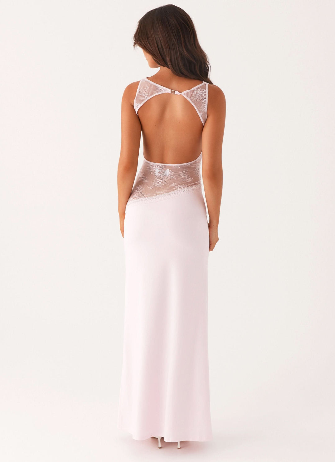 Amanda - Robe maxi sans manches avec panneau en dentelle transparente