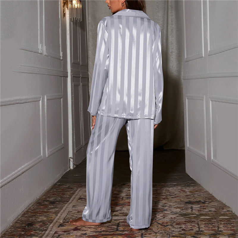 Pyjama pour femmes élégant en tissu doux