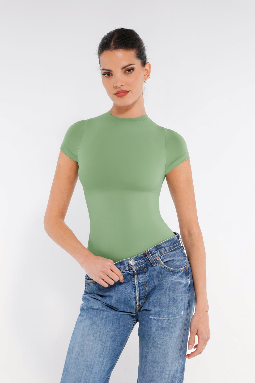 T-Shirt-Soutien-Gorge-Corps