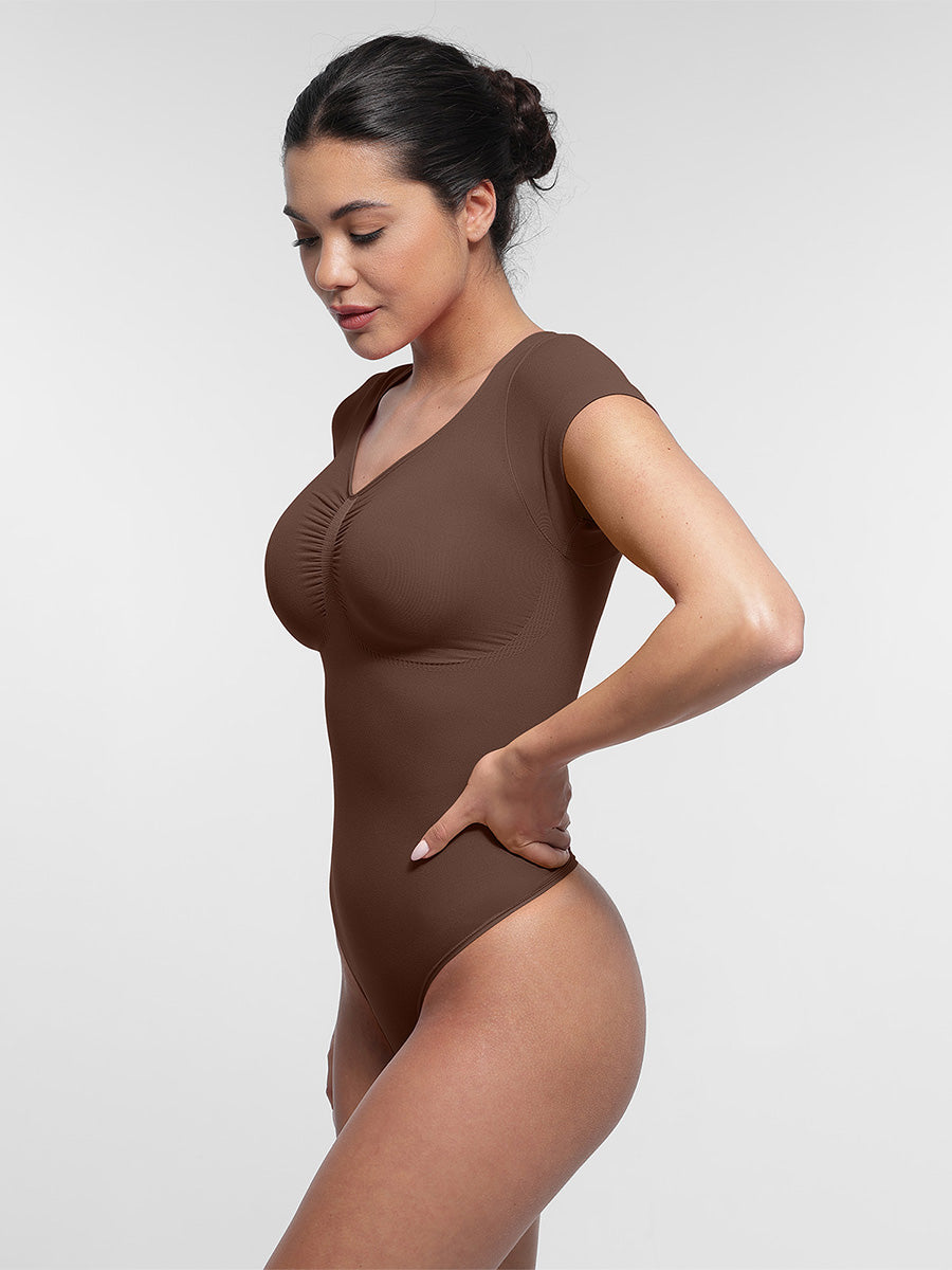 T-shirt body sculptant sans couture