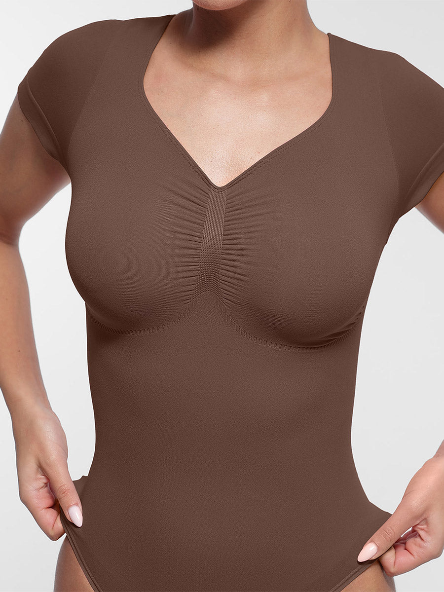 T-shirt body sculptant sans couture