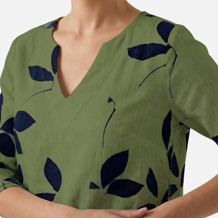 Ingeborg | Robe Midi Femme Décolleté en V Manches 3/4 Motif Feuilles – Robe Midi Feuilles