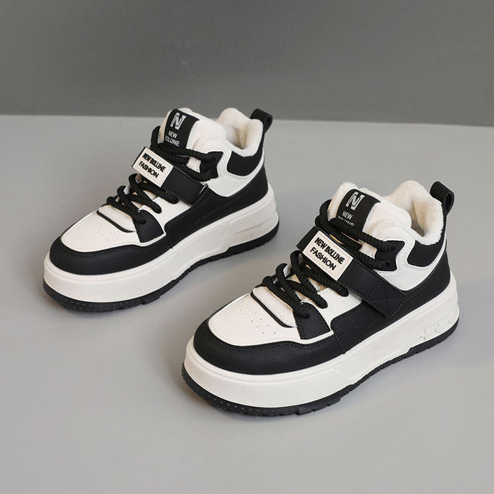Baskets montantes sportives pour femmes avec doublure douillette et fermeture à boucle sécurisée