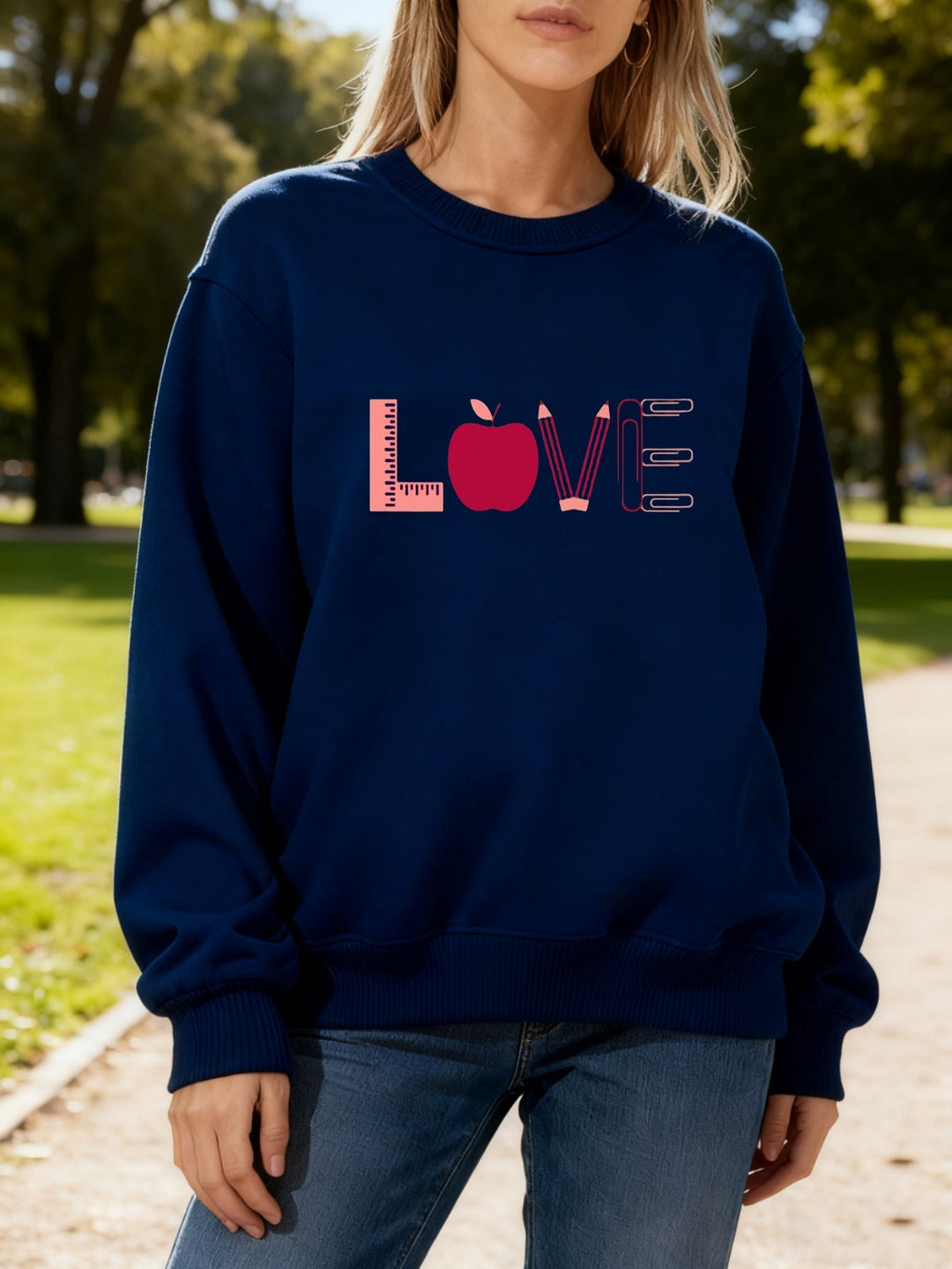 Sweat-shirt pour femmes avec un motif Love créatif