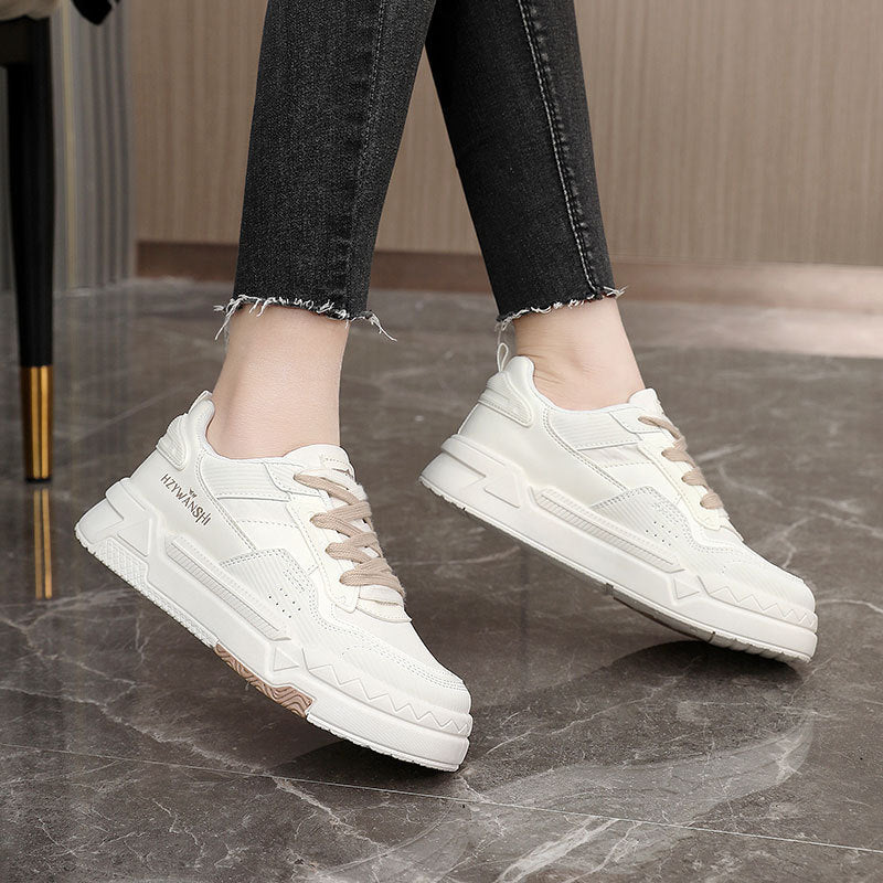 Baskets Mode Femme avec design de course robuste et amorti confortable