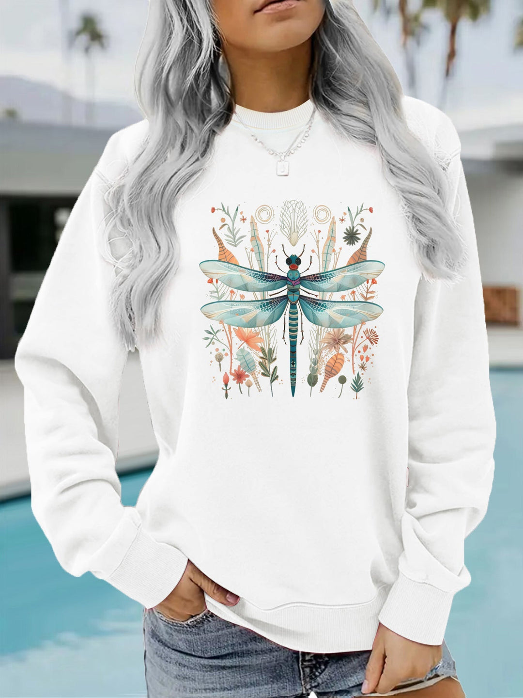 Sweatshirt pour femmes avec un imprimé unique de libellules et un design botanique