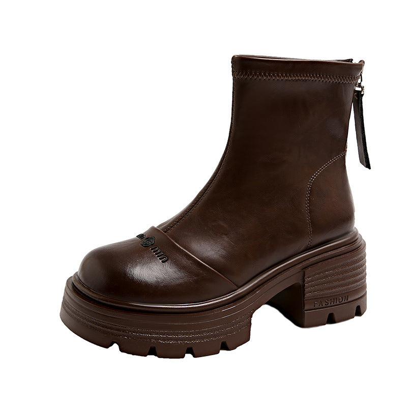 Bottines pour femmes avec un robuste talon bloc et une fermeture éclair moderne