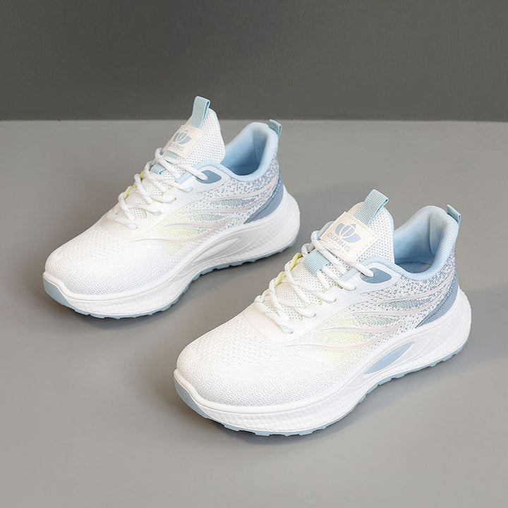 Baskets de course et de loisirs pour femmes avec une structure de surface respirante et une semelle amortissante