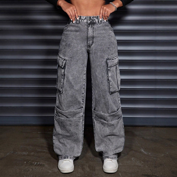 Jeans cargo pour femmes taille haute avec poches latérales pratiques