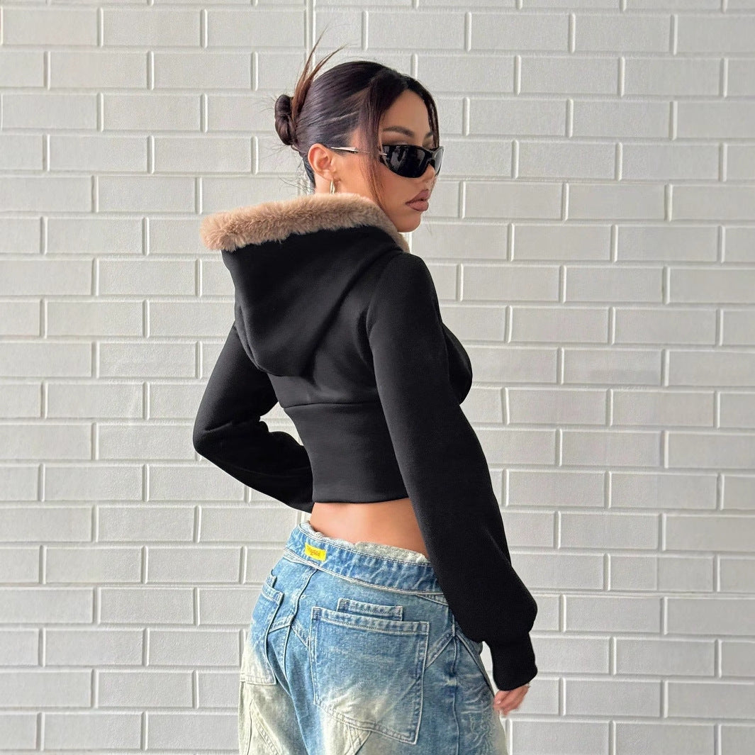 Hoodie cropped pour femmes avec garniture en fourrure luxueuse