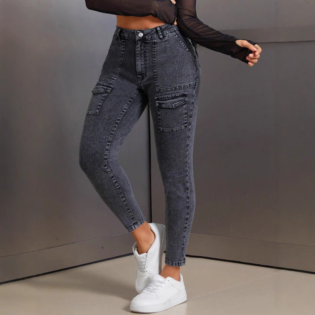 Jeans taille haute pour femmes avec poches à rabat pratiques et jambe étroite