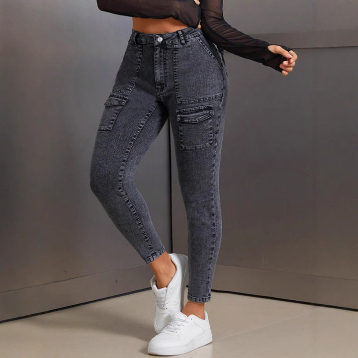 Jeans taille haute pour femmes avec poches à rabat pratiques et jambe étroite