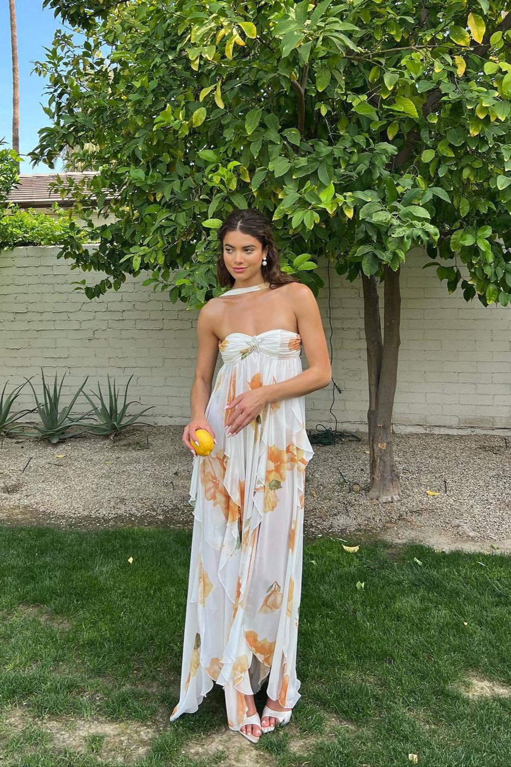 Kim | Robe maxi à encolure halter en look superposé