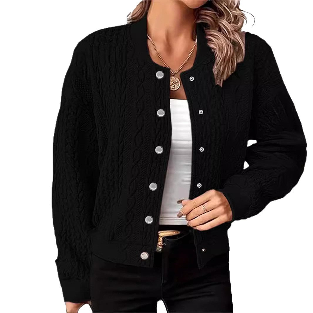 Gilet pour femmes au design moderne en torsades avec fermeture à boutons-pression