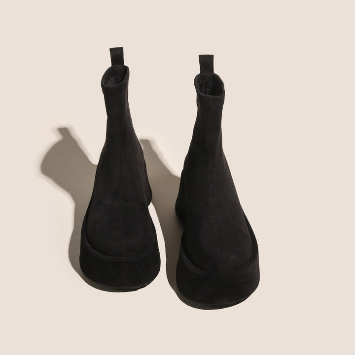 Bottines pour femmes en daim luxueux avec une semelle légère et confortable