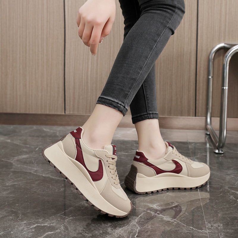 Baskets Femme Tendance avec excellente amorti et matériau supérieur respirant