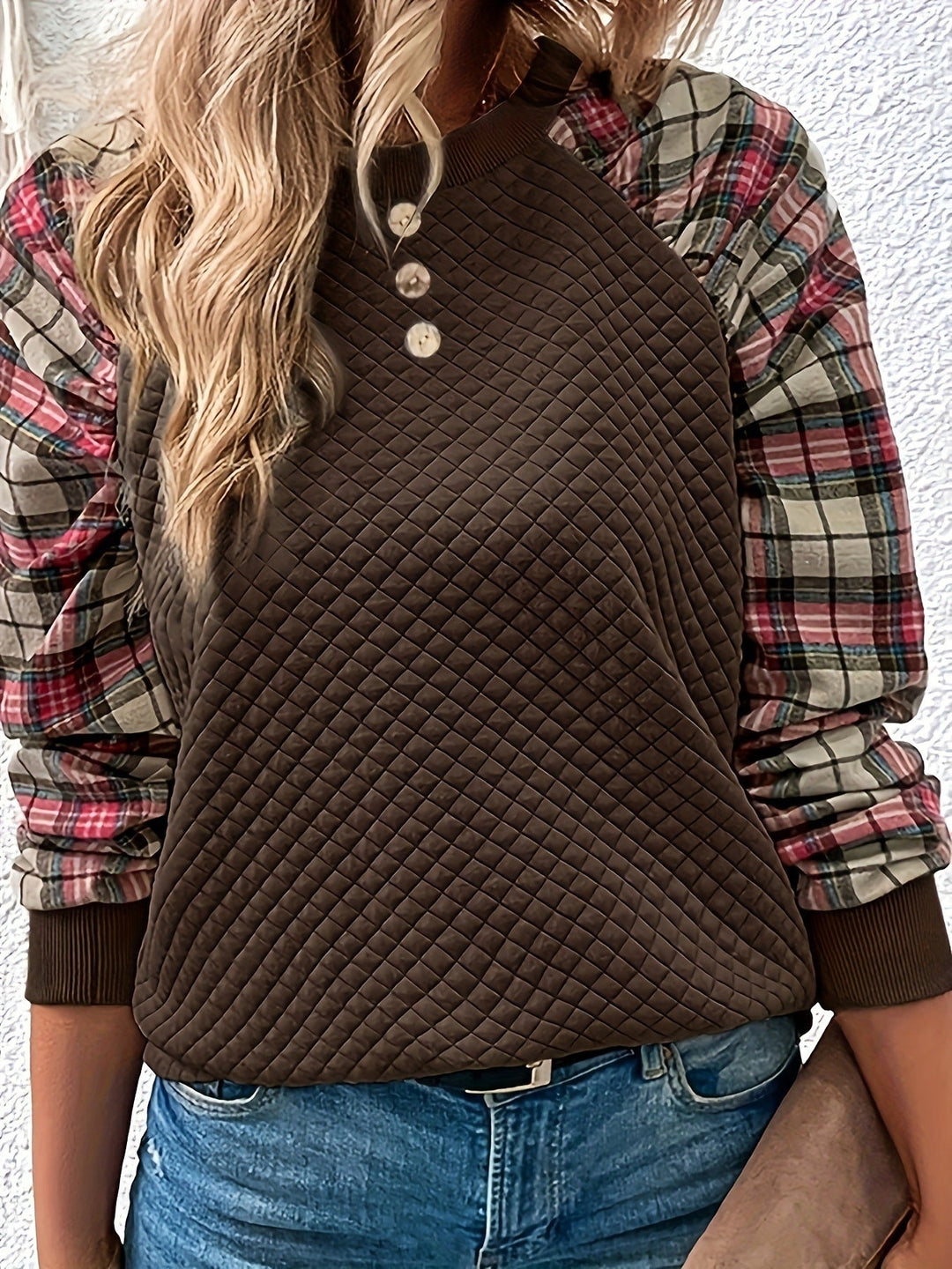 Sweatshirt femme avec texture en grille et manches à carreaux