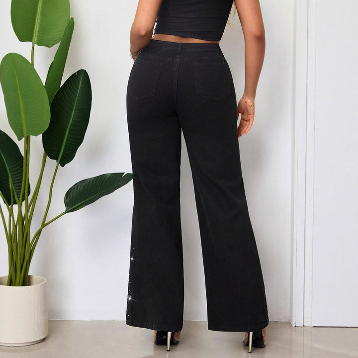 Jeans taille haute pour femmes avec des strass scintillants et une coupe large