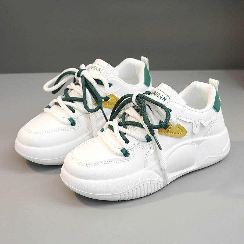 Baskets sportives pour femmes à la mode avec des lacets pratiques et une semelle amortissante
