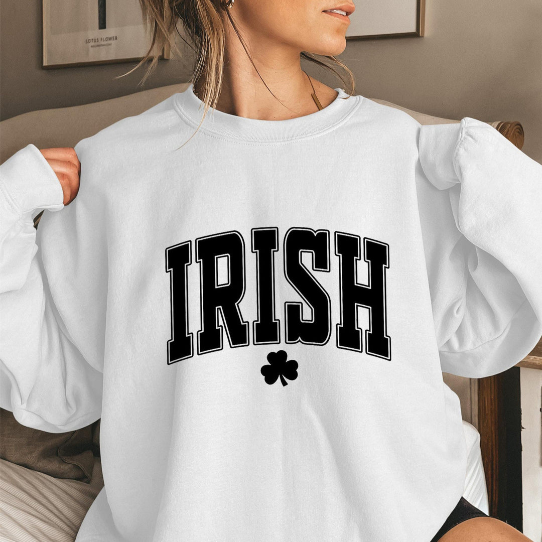 Sweatshirt pour femmes avec des points forts de design irlandais actuels
