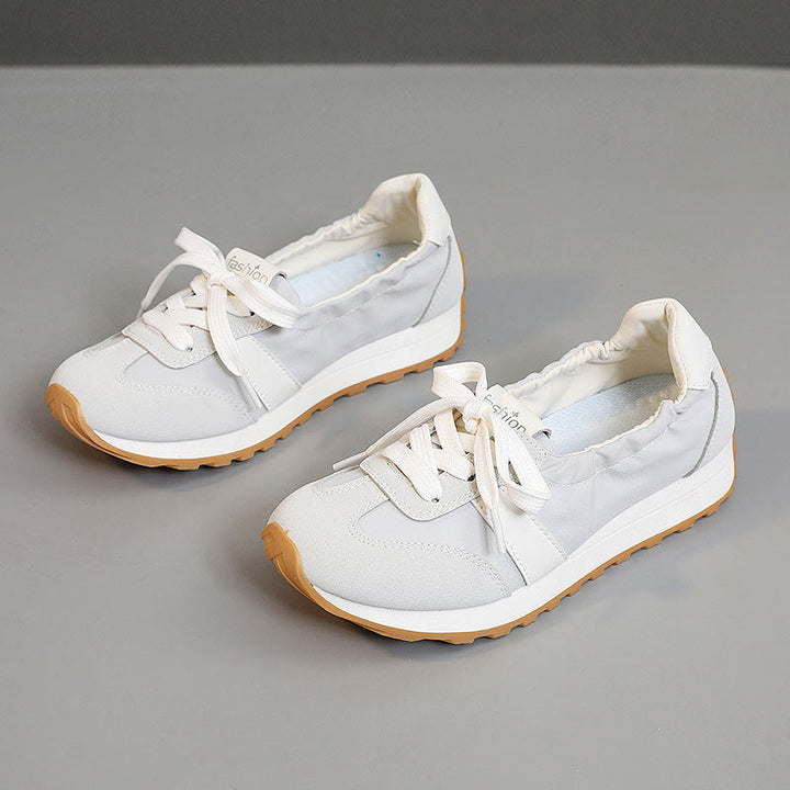 Baskets de loisirs légères et flexibles pour femmes avec un bord élastique