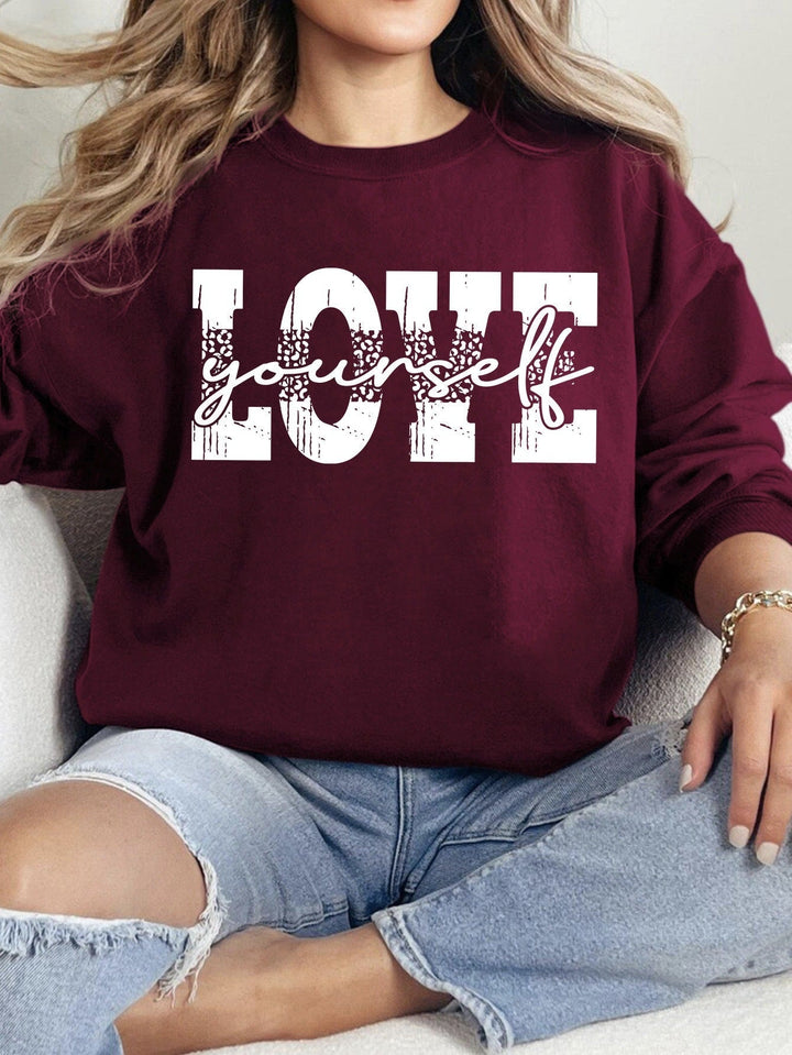 Sweat-shirt pour femmes avec un lettrage LOVE créatif et une coupe décontractée