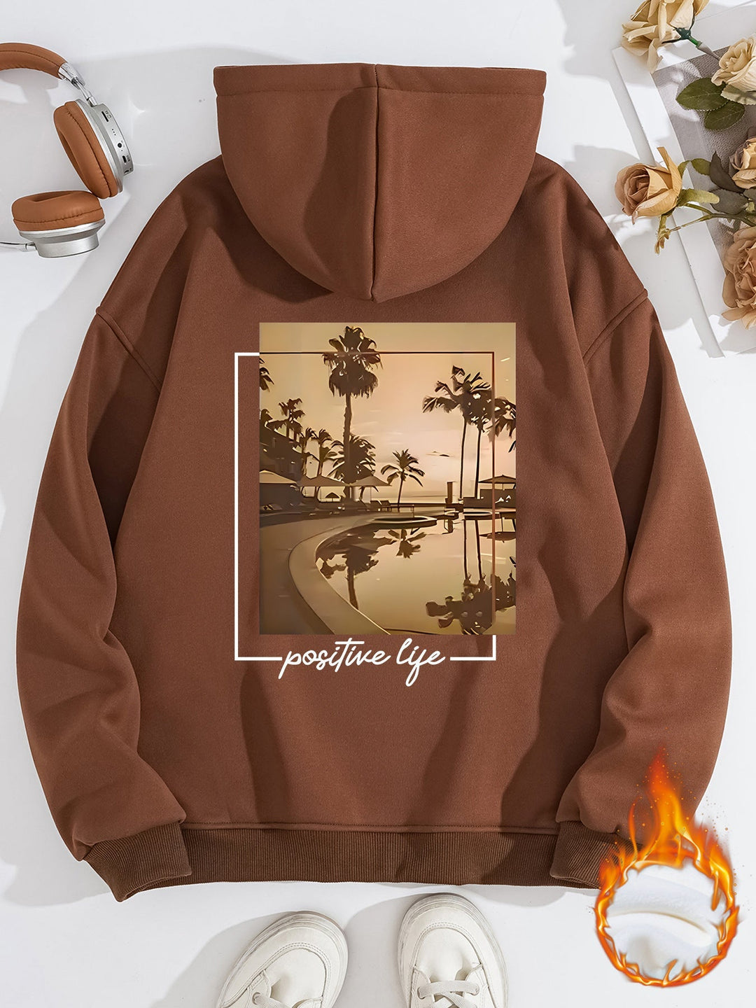 Sweat à capuche pour femmes avec motif de palmiers urbains et slogan positif