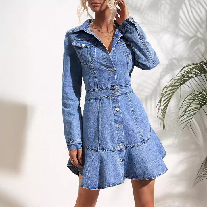Robe en jean pour femmes au style denim moderne avec ourlet évasé et silhouette cintrée