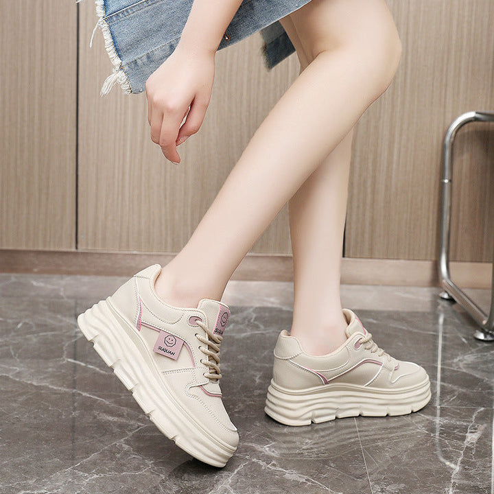 Baskets tendance pour femmes avec semelle compensée amortissante