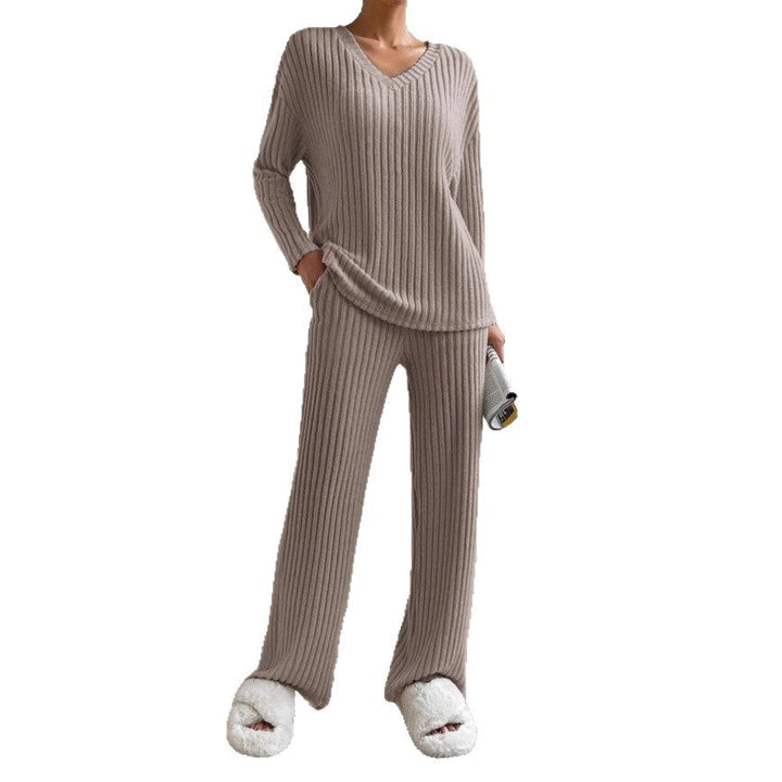 Ensemble tricot femme confortable au design côtelé moderne