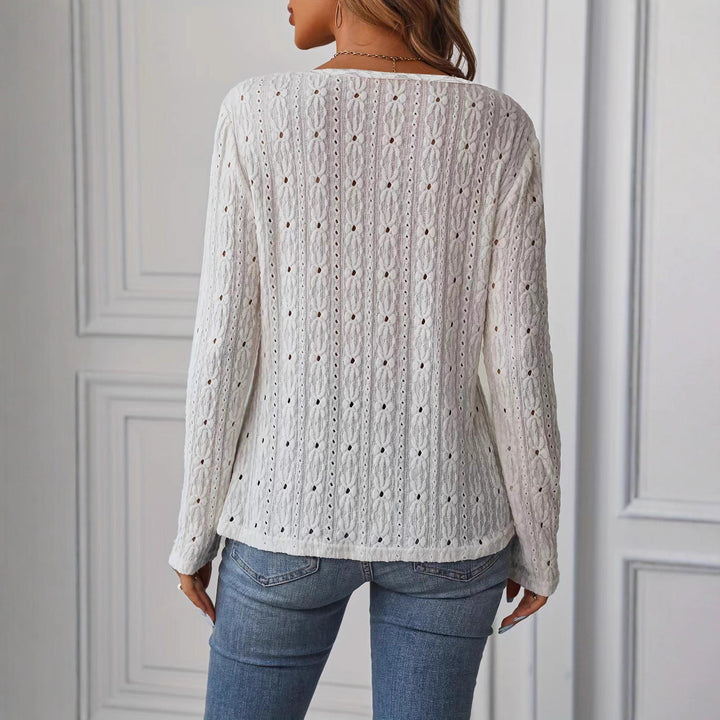 T-shirt à manches longues pour femmes avec boutons décoratifs et texture