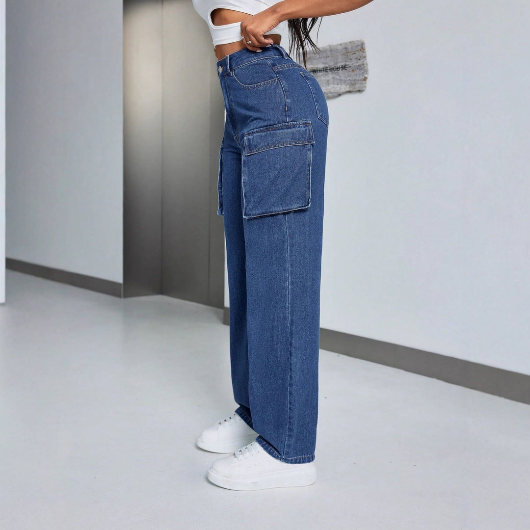 Jeans cargo pour femmes à taille haute avec poches latérales