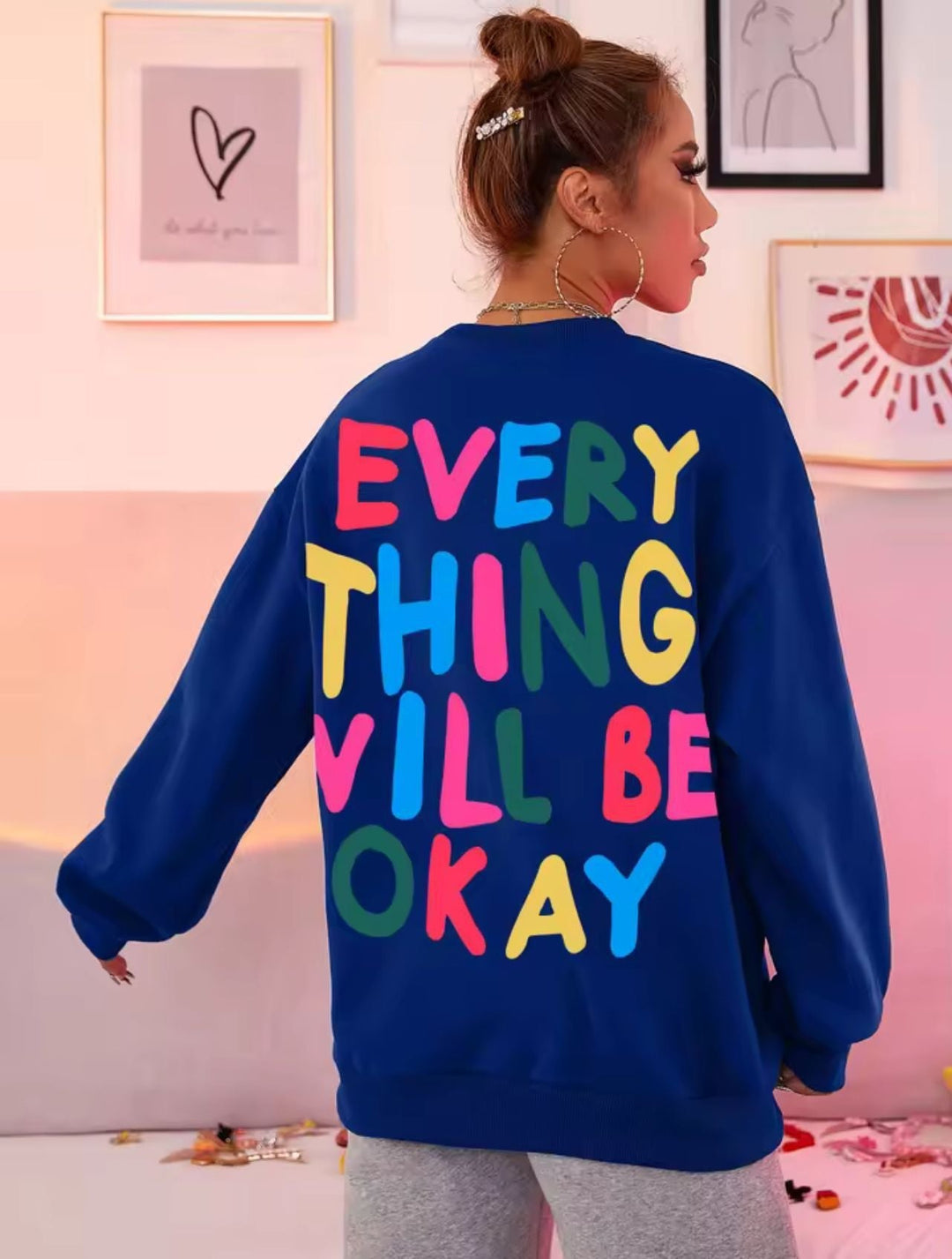 Sweatshirt pour femmes avec inscription colorée