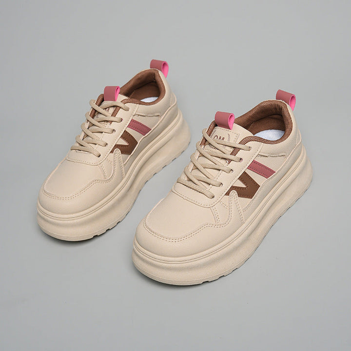 Baskets mode pour femmes avec semelle en plateau et tige respirante