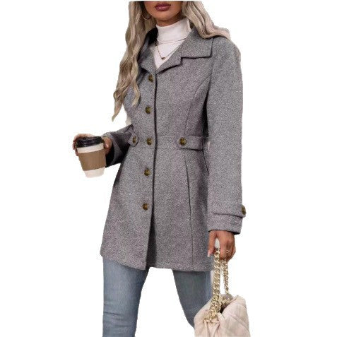 Manteau trench élégant pour femmes avec coupe cintrée et détails de boutons