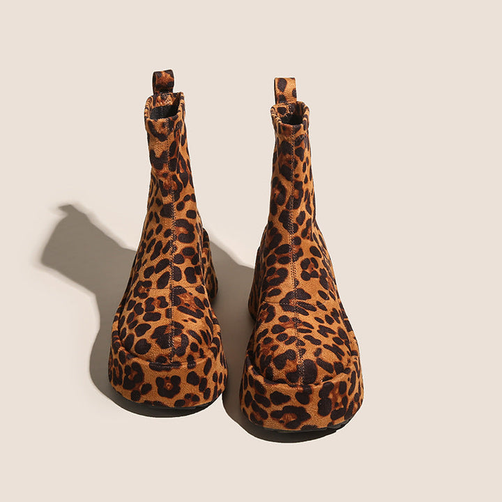 Bottines pour femmes en daim luxueux avec une semelle légère et confortable