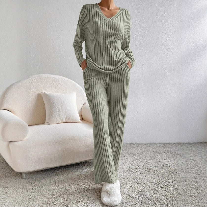 Ensemble tricot femme confortable au design côtelé moderne