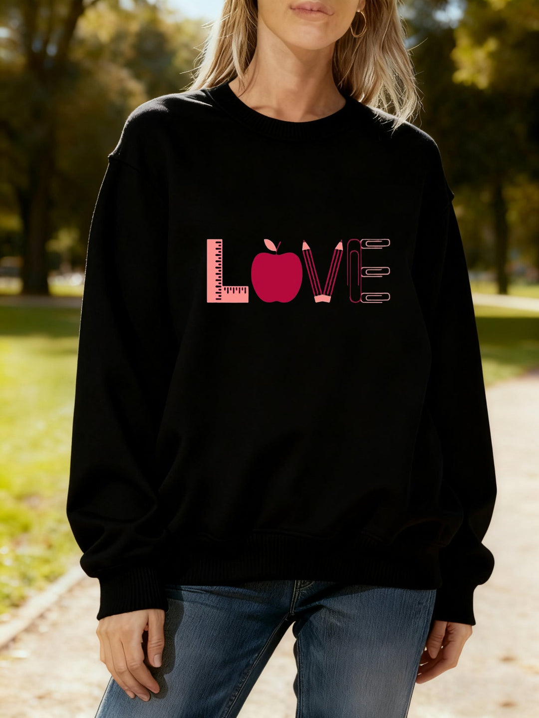 Sweat-shirt pour femmes avec un motif Love créatif