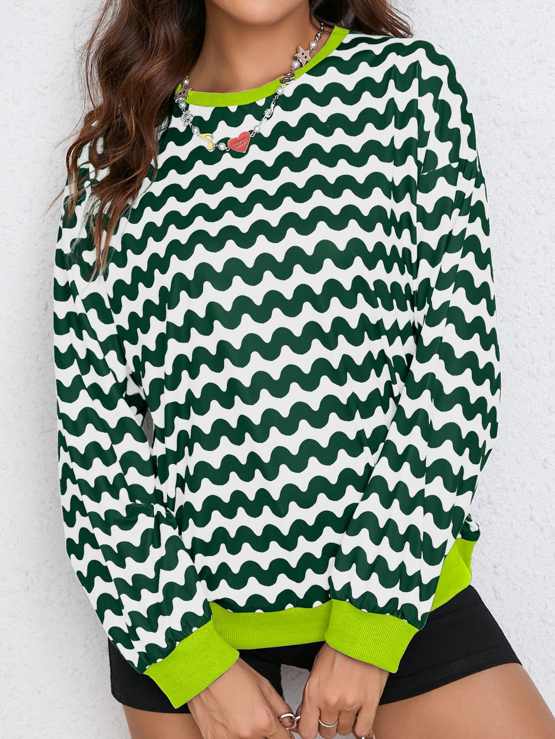 Sweat-shirt coloré pour femmes avec motif en vagues et coupe sportive