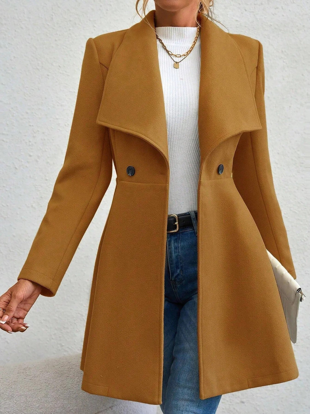 Manteau en laine élégant pour femmes avec revers à la mode et double boutonnage