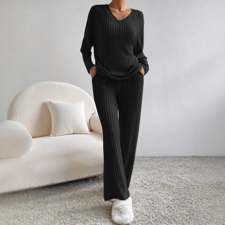 Ensemble tricot femme confortable au design côtelé moderne