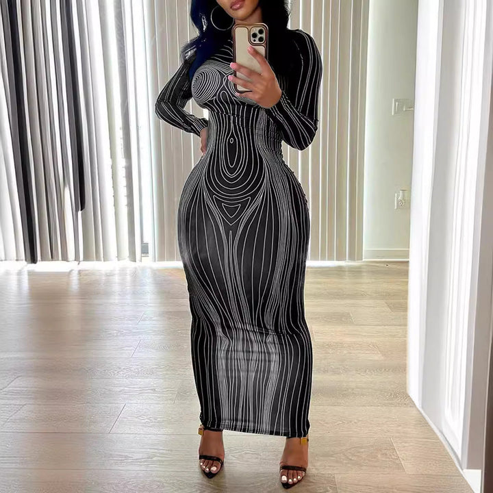 Robe maxi à manches longues ajustée pour femmes avec un design graphique moderne